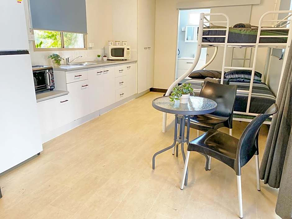 AAOK Moondarra Caravan Park