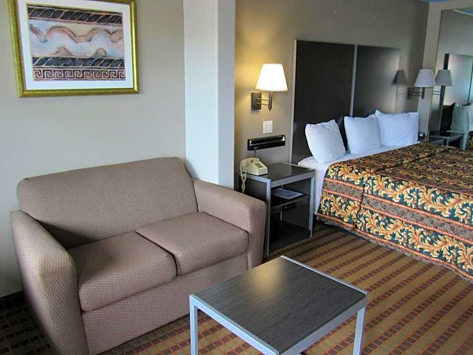 Camelot Inn &amp; Suites Highway 290/NW Freeway