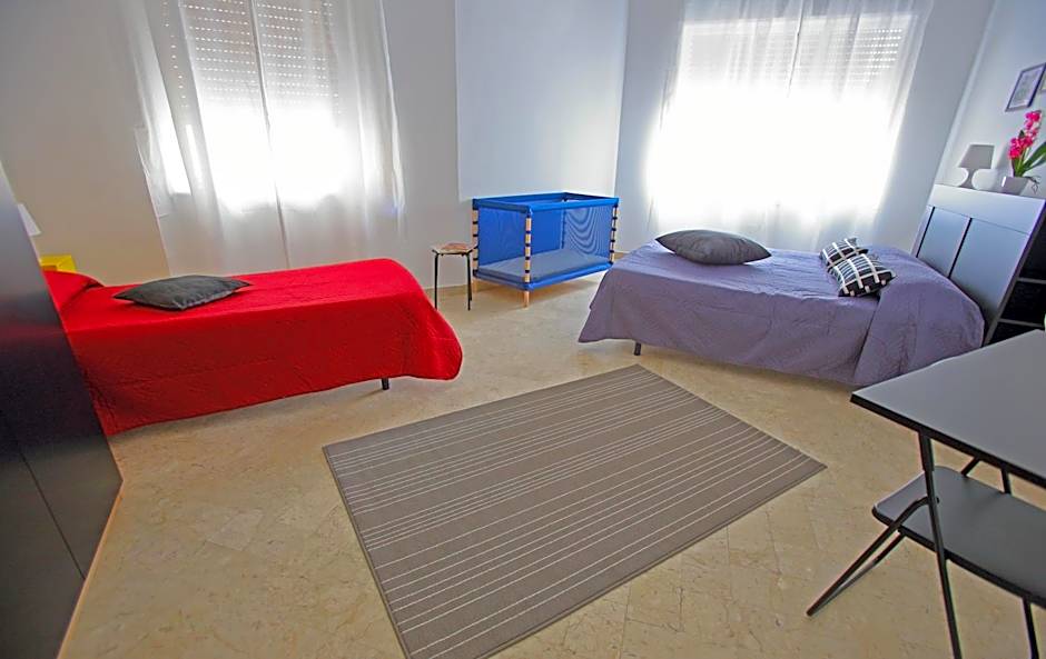 Foto 1 de 5 de Triple Room with Private External Bathroom
