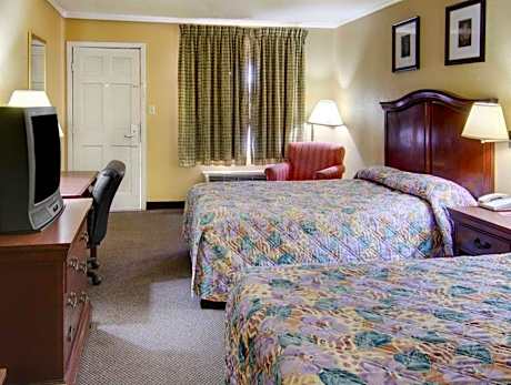 2 Double Beds, Smoking