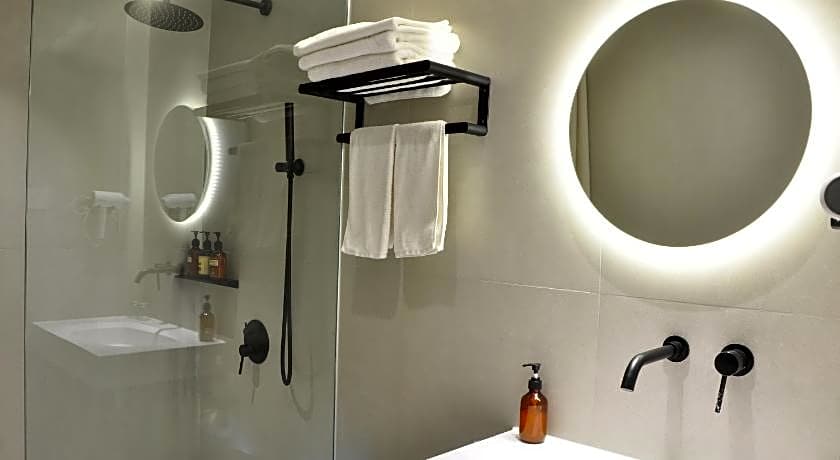 Xingle Hotel(Suzhou Guanqian Street Pingjiang Road)