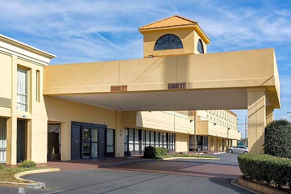 Quality Inn Near Joint Base Andrews-Washington Area