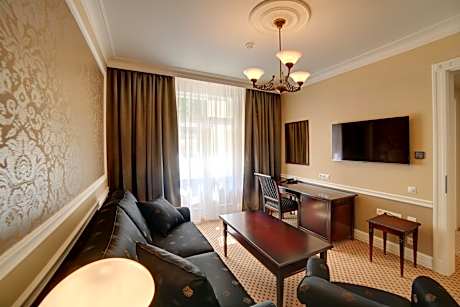 Suite Standard with Wellness Access