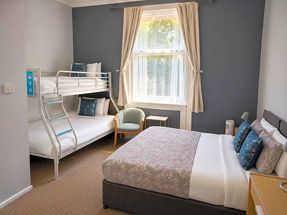 Tregonholme Hotel