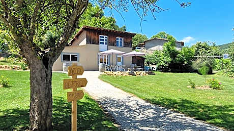 Dortoir Gîte d'étapes "Les troubadours" Ô rendez-vous 6 pers en Demi-pension