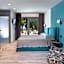 Lagomandra Luxury Suites with Private Pools