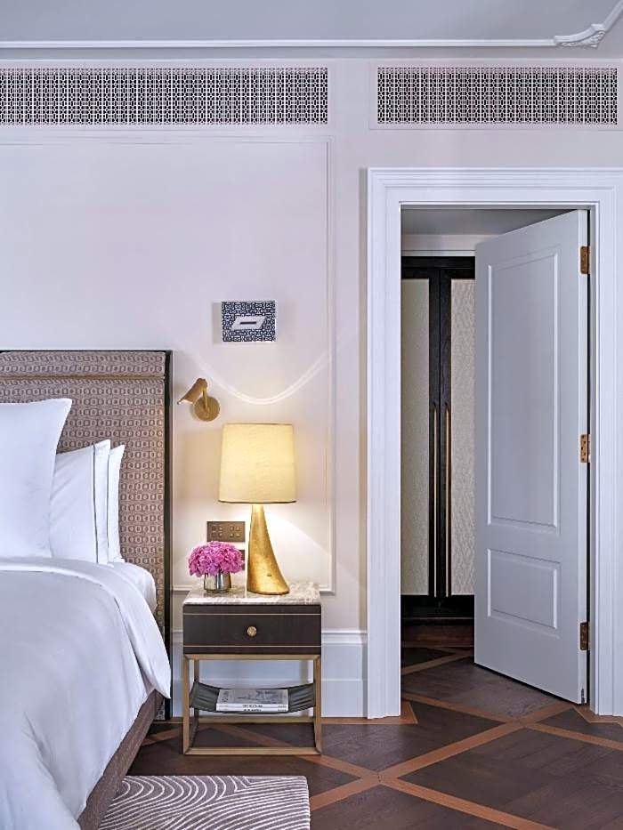 Rosewood Vienna
