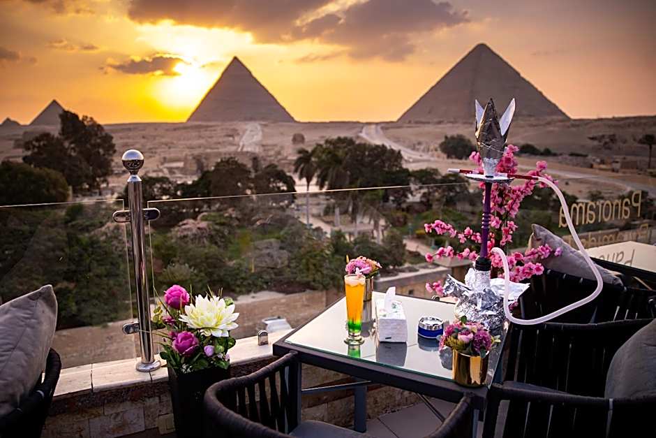 PANORAMA view pyramids