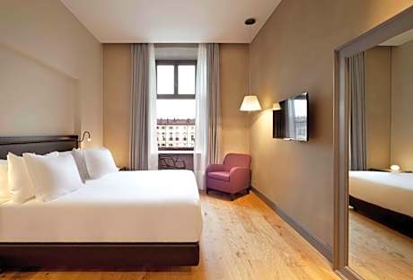 Superior Double or Twin Room with City View