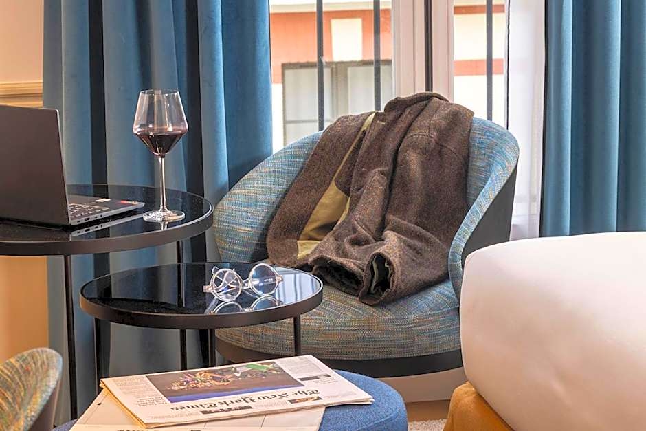 Victoria Palace Hotel