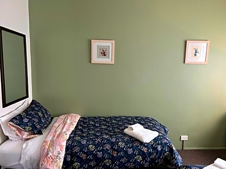 Family Room - Riverview