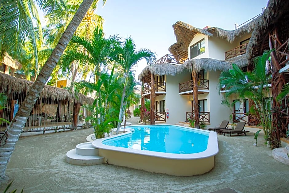 Holbox Dream Beachfront Hotel