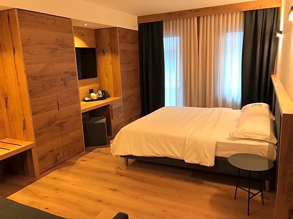 Photo 1 of 1 of Deluxe Junior Suite