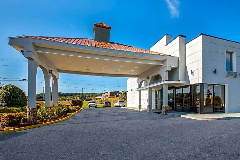 Econo Lodge White Pine Morristown I-81 & I-40 Split