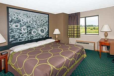 King Room - Mobility Access/Non-Smoking