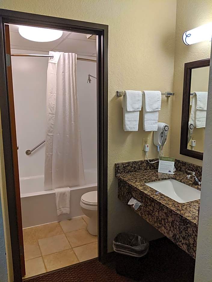 AmericInn by Wyndham St. Peter