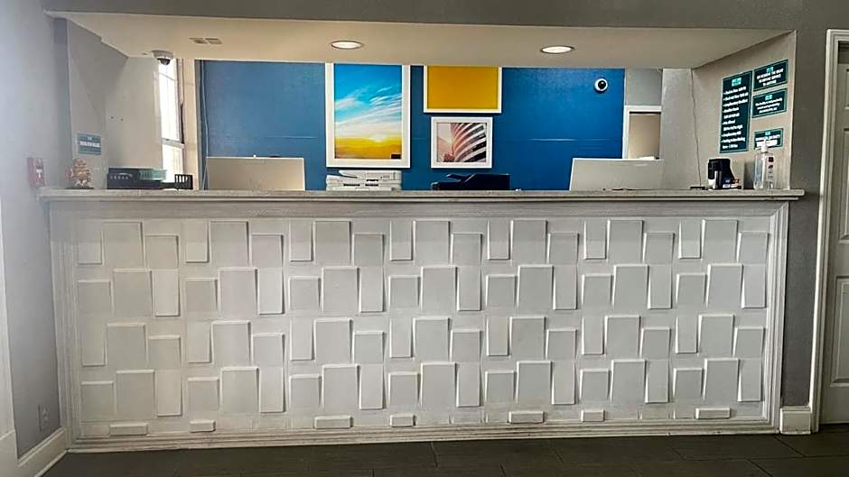 Homegate Inn And Suites