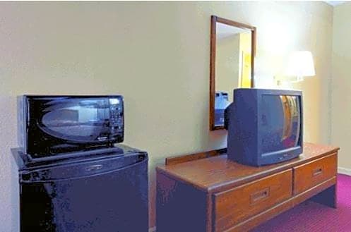 Americas Best Value Inn & Suites Greenville