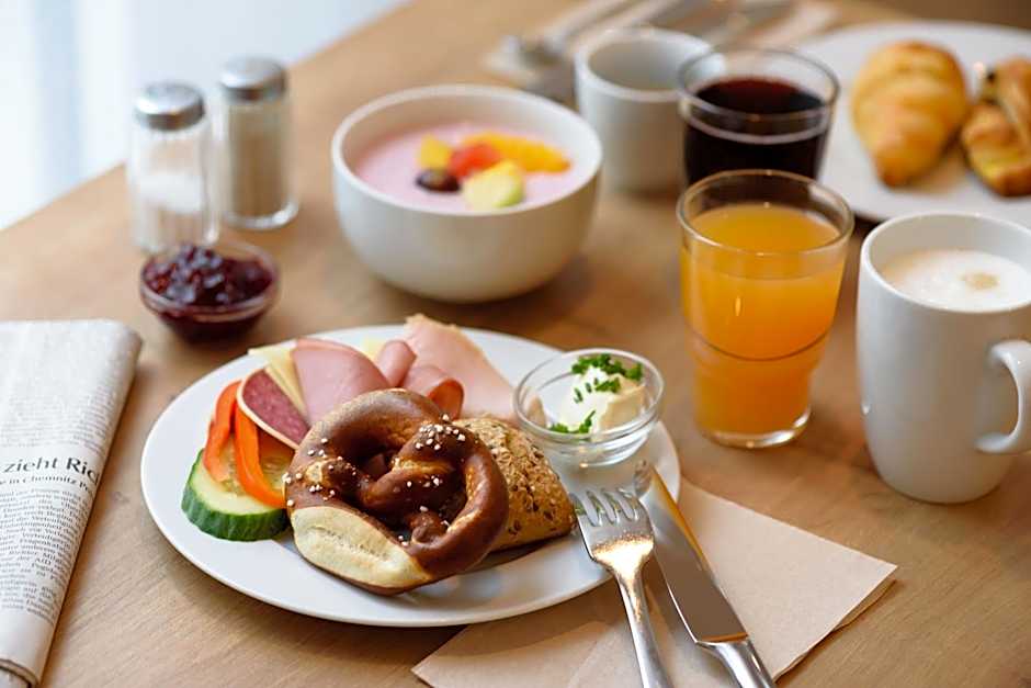 Holiday Inn Express Augsburg By IHG