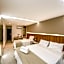 Village Barra Hotel