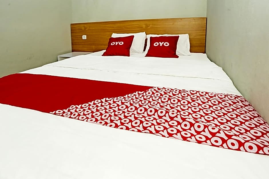 OYO 91944 Atiq Homestay Syariah