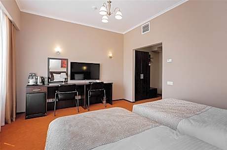 2 Single Beds, Smoking Room, Cable Tv, Wi-Fi, Mini Bar, Tea/Coffee, Bathrobe And Slippers, Full Brea