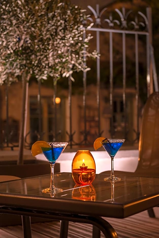 Hotel Aux Vieux Remparts, The Originals Relais (Relais du Silence)