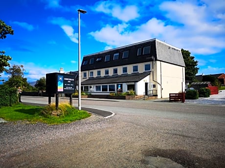 Twin Room with Private Bathroom