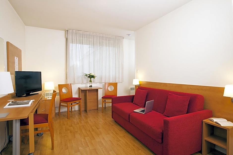 Sejours and Affaires Rennes Villa Camilla