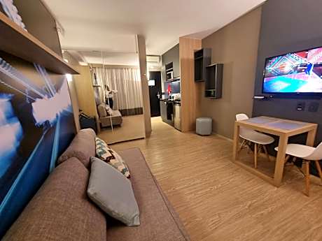 Deluxe Room (1 adult + 1 child)