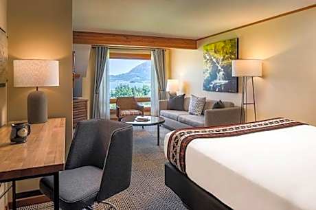 Deluxe Double Room with Bath