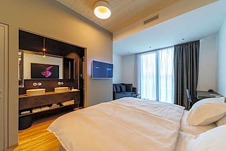 Deluxe Double or Twin with Park View