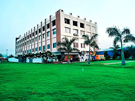 hotel chandralok rewa