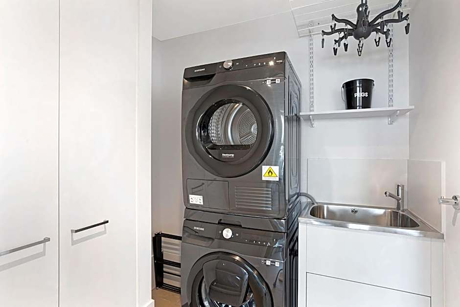 Frank & Franki @ West Franklin