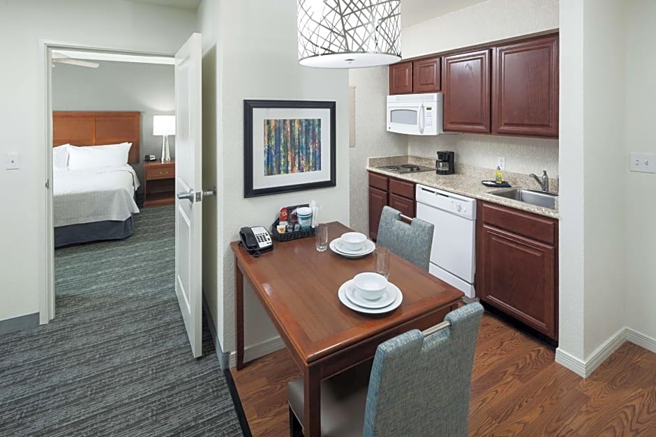 Homewood Suites By Hilton El Paso Airport