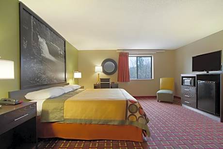 Queen Room - Disability Access/Non-Smoking