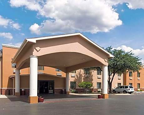 Quality Suites Midland North Loop 250