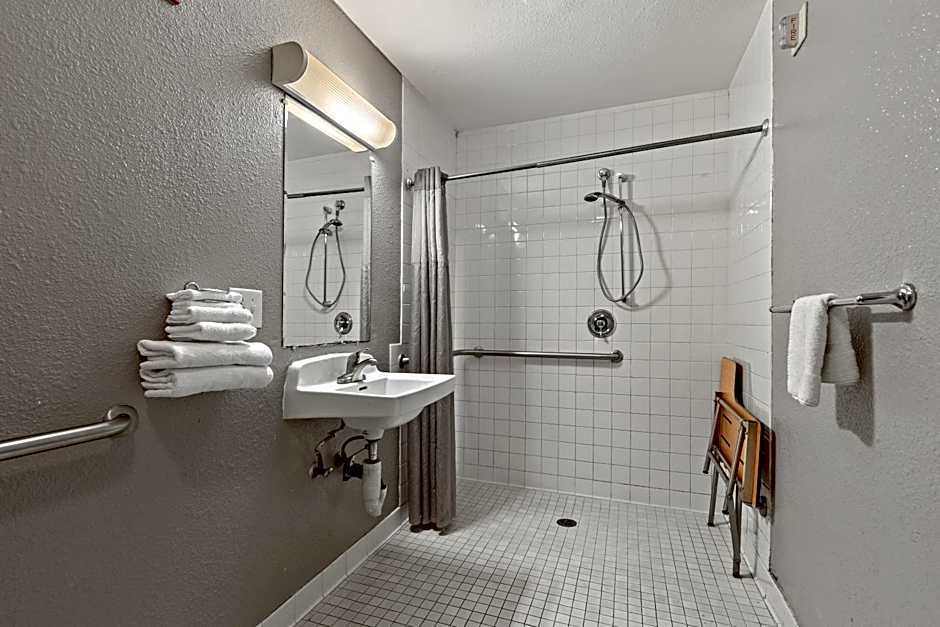 Motel 6-San Diego, CA - North