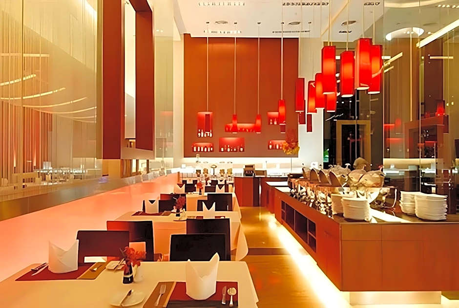 Long Beach Garden Hotel & Spa