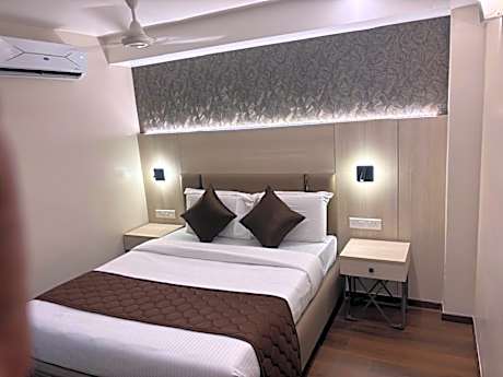 Compact Double Room