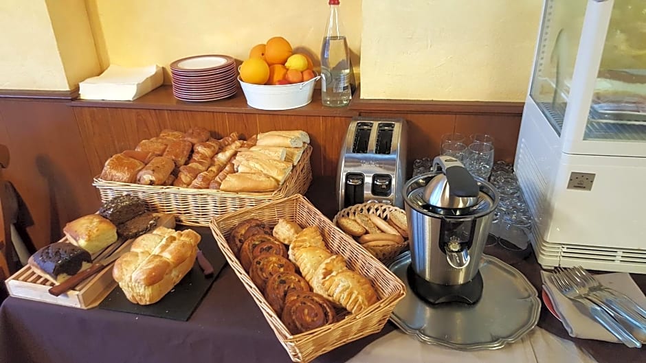 Logis Hôtel Saint-Hubert