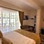 Rebetiko Hotel