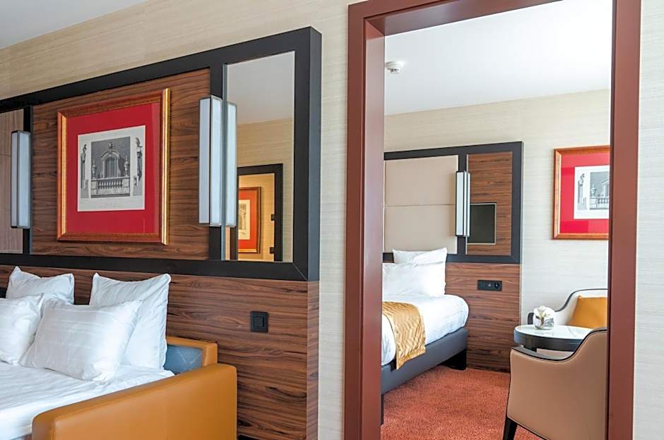 Nash Suites Airport Hotel
