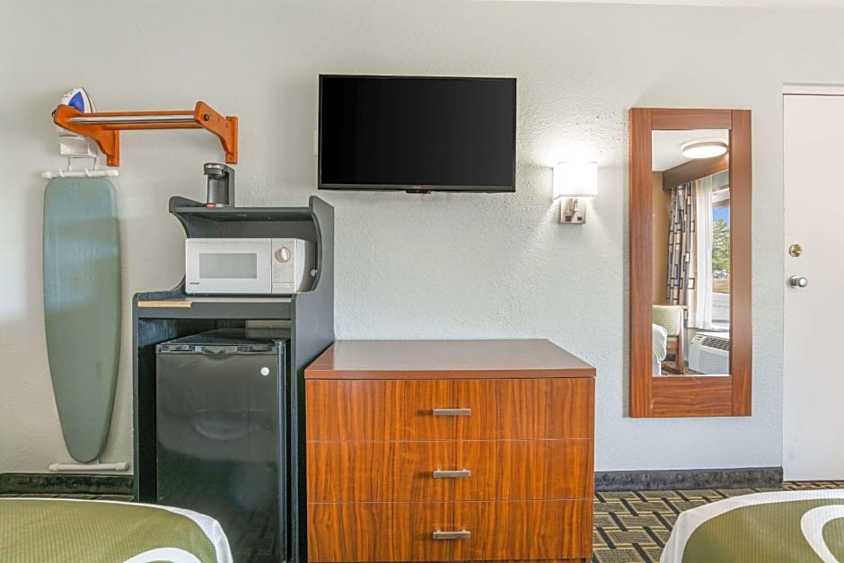 Quality Inn