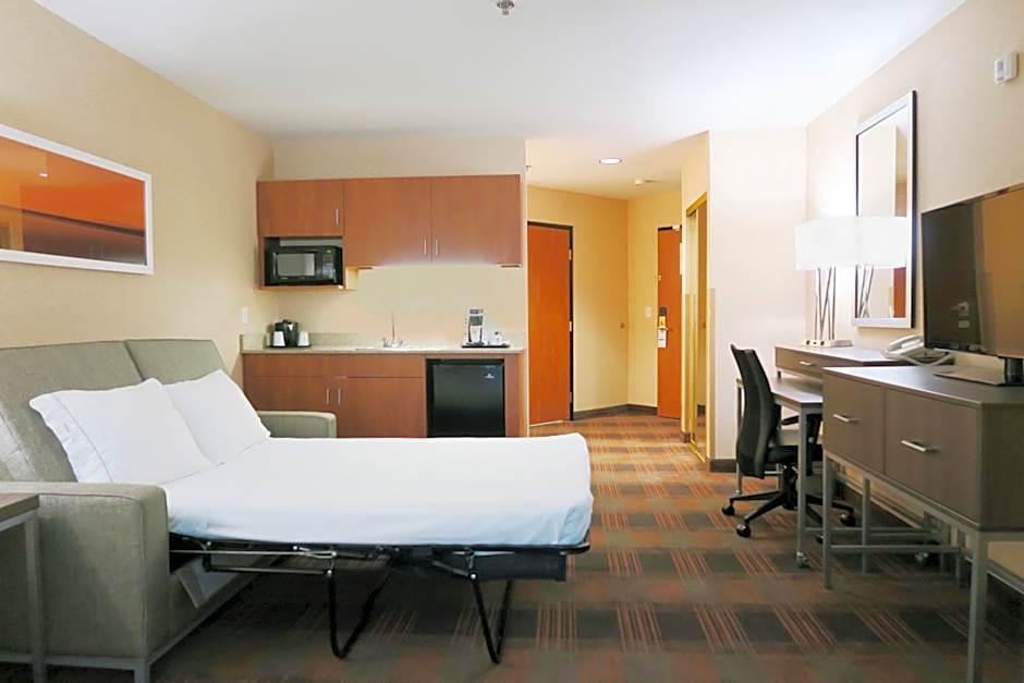 Holiday Inn Express Hotel & Suites Elk Grove Ctrl - Sacramento S By IHG