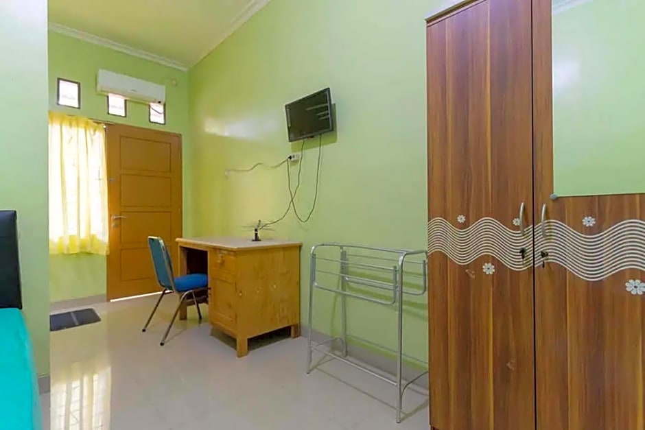 Kostawira Syariah Bintaro Mitra RedDoorz