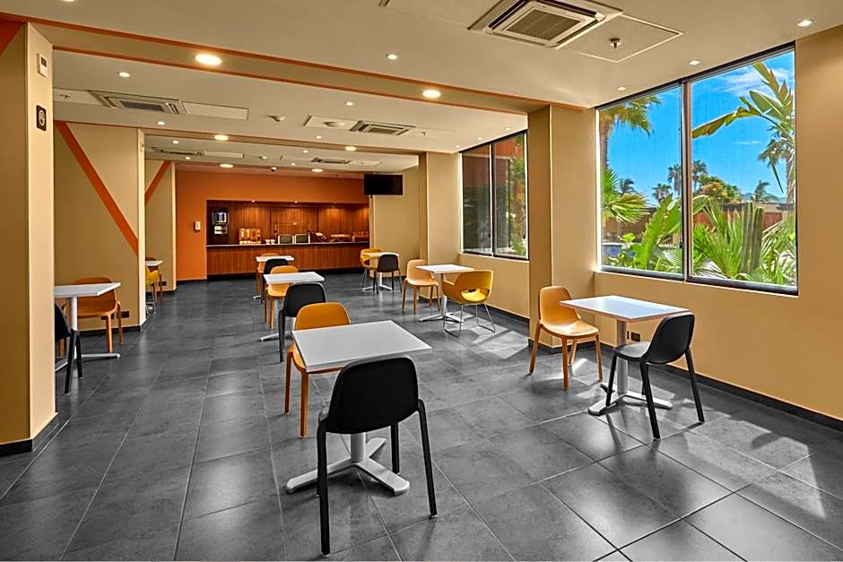City Express Plus by Marriott Cabo San Lucas