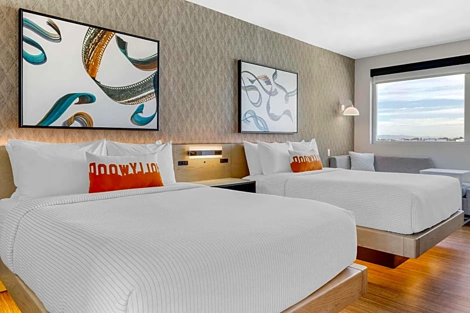 Cambria Hotel Burbank Airport