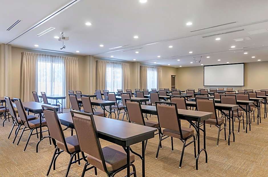 MainStay Suites Great Falls Airport