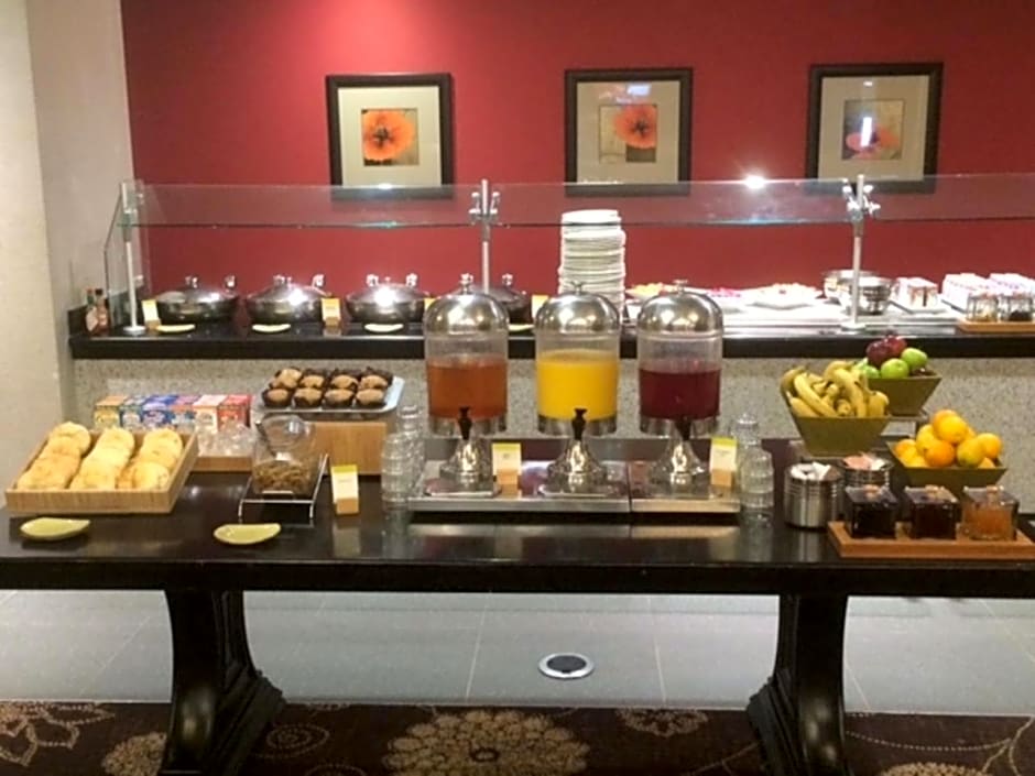 DoubleTree by Hilton Pittsburgh Monroeville Convention Center